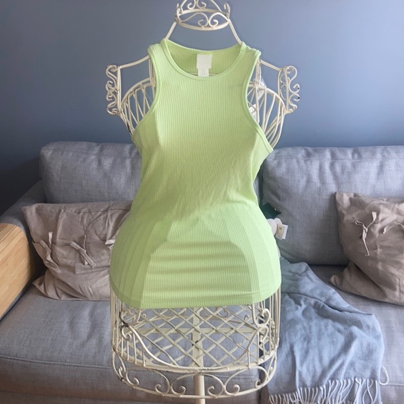 H&M light green ribbed tank top - Picture 3 of 7